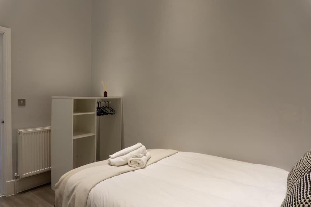 Spacious Apartment In City Centre - Free Parking Nottingham Buitenkant foto