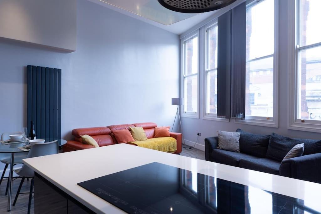 Spacious Apartment In City Centre - Free Parking Nottingham Buitenkant foto